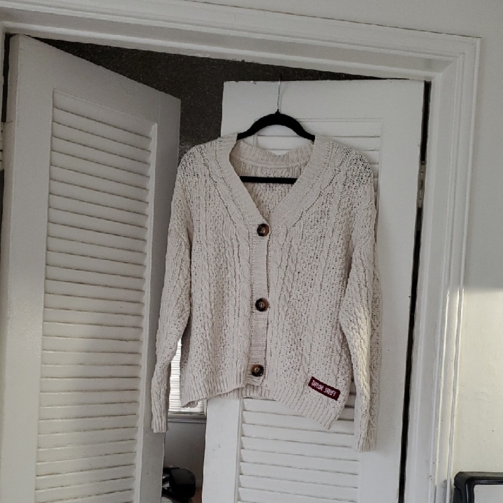 Taylor Swift Cream Cable Knit Cardigan
